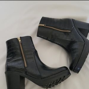 Size 8 black booties